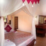 2631759-emerald-garden-resort-guest-room-2-def