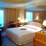 ocean_marina_yacht_club_hotel_pattaya_guest_room