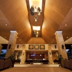 2010-lobby-evening-lr