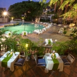 2010-tonsai-restaurant-evening-lr