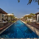 2011-pool-1-bungalow-wing-lr