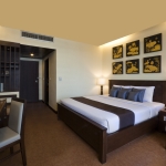 2010-room-pinnacle-type-2-lr