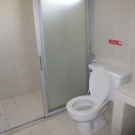 typical-en-suite-bathroom typical-en-suite-bathroom