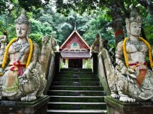 Wat Pha Lat