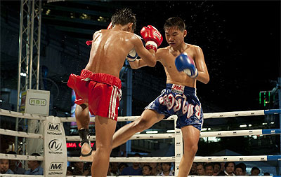 Koh Samui v noci (večeře & thai boxing)